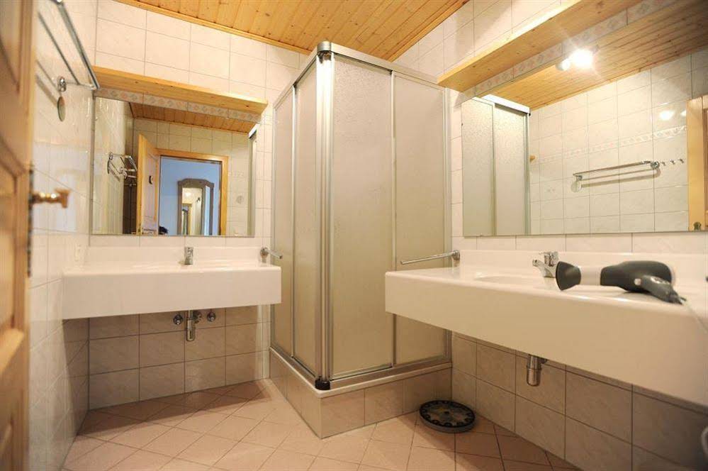 Chalet Alice
