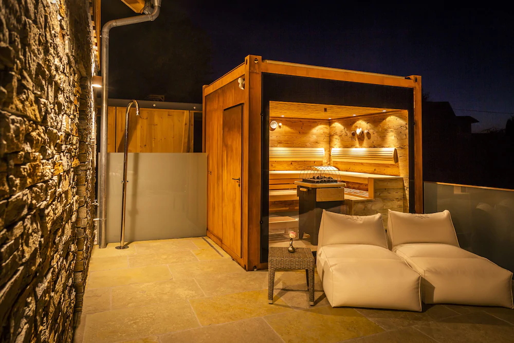 Golden Hill Country Chalets & Suites