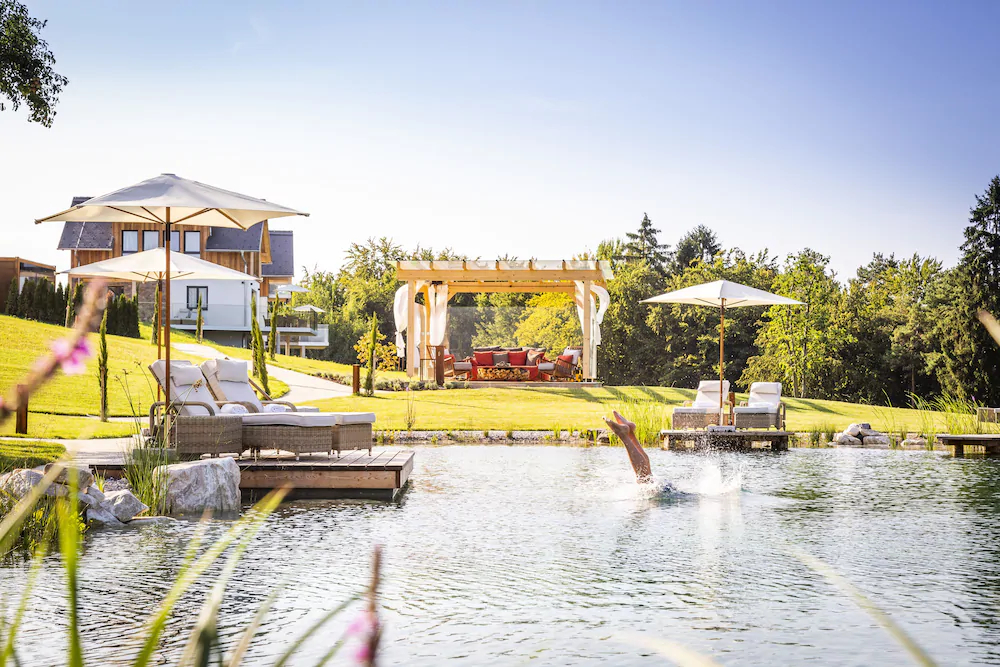 Golden Hill Country Chalets & Suites