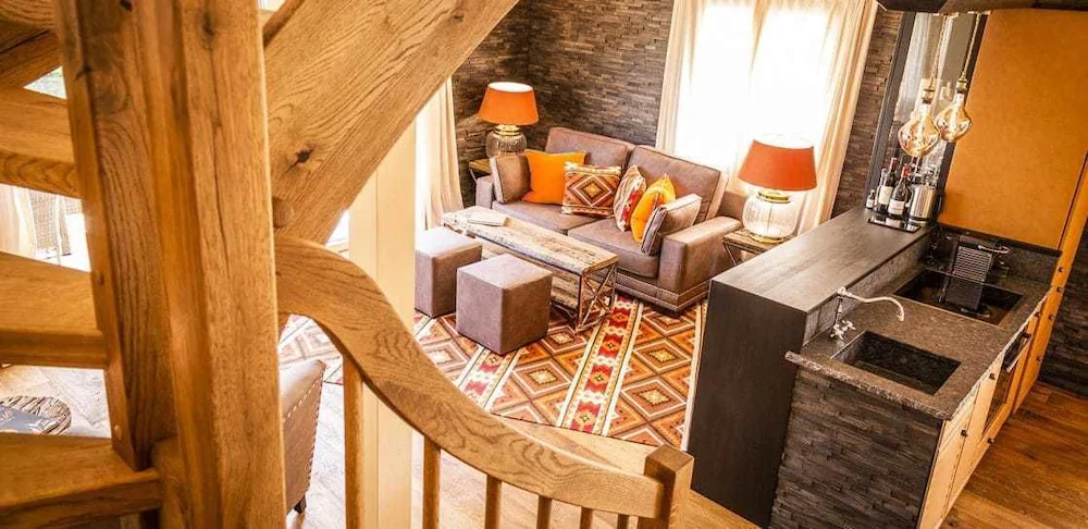 Golden Hill Country Chalets & Suites