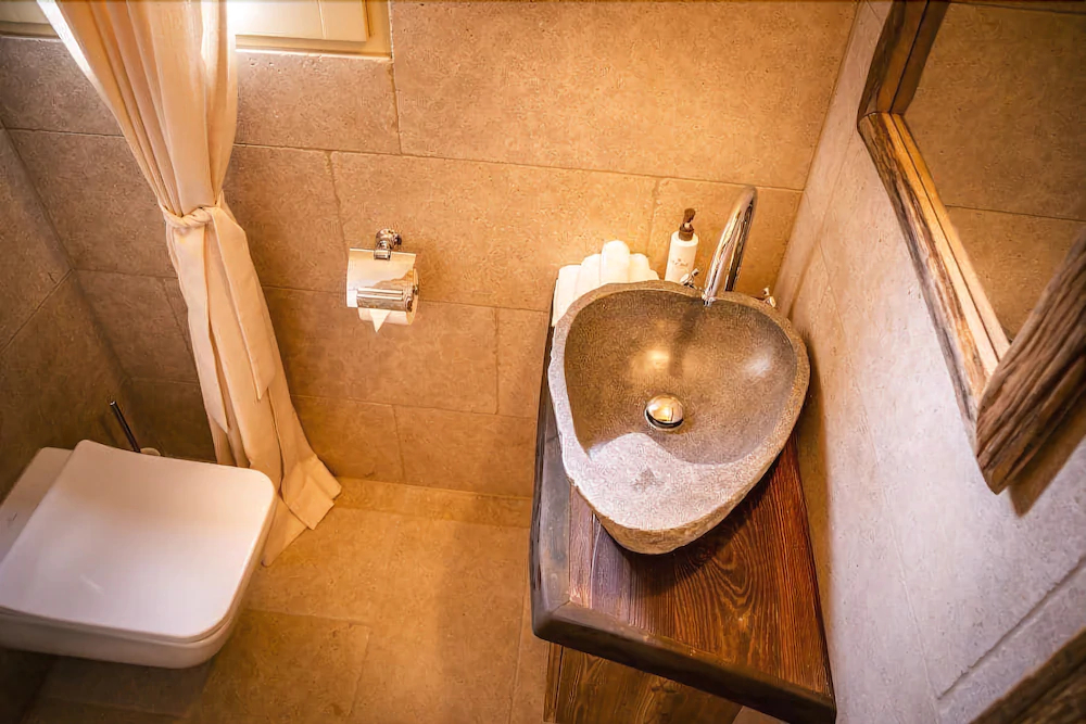 Golden Hill Country Chalets & Suites