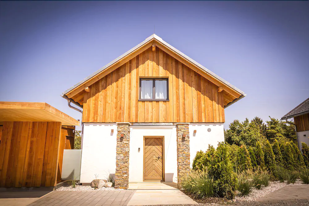 Golden Hill Country Chalets & Suites