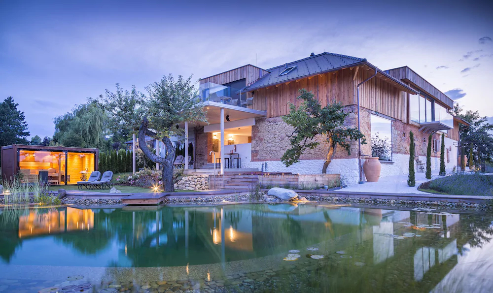 Golden Hill Country Chalets & Suites