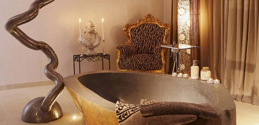 Golden Hill Country Chalets & Suites