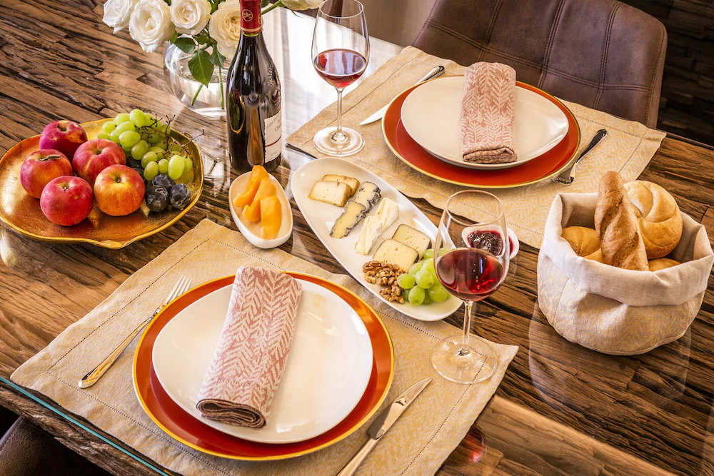 Golden Hill Country Chalets & Suites