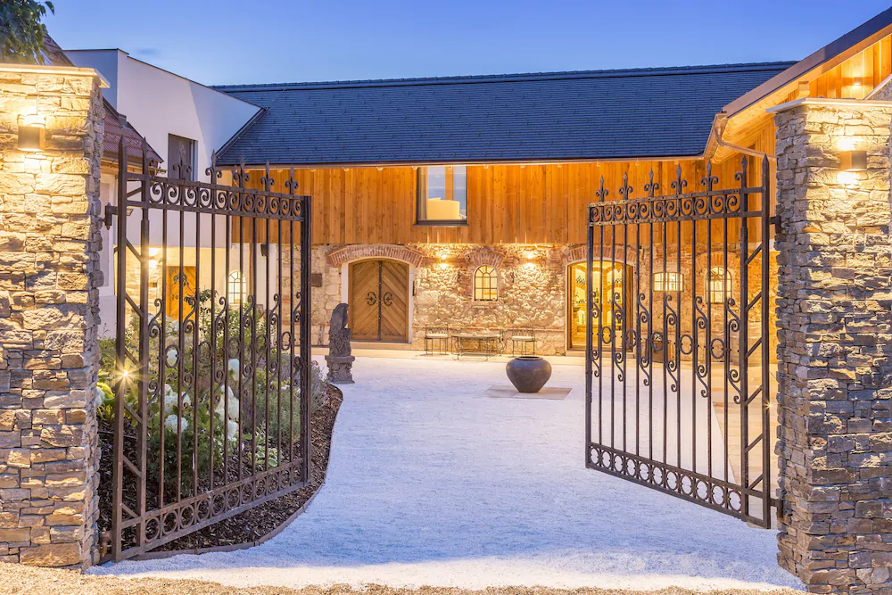 Golden Hill Country Chalets & Suites