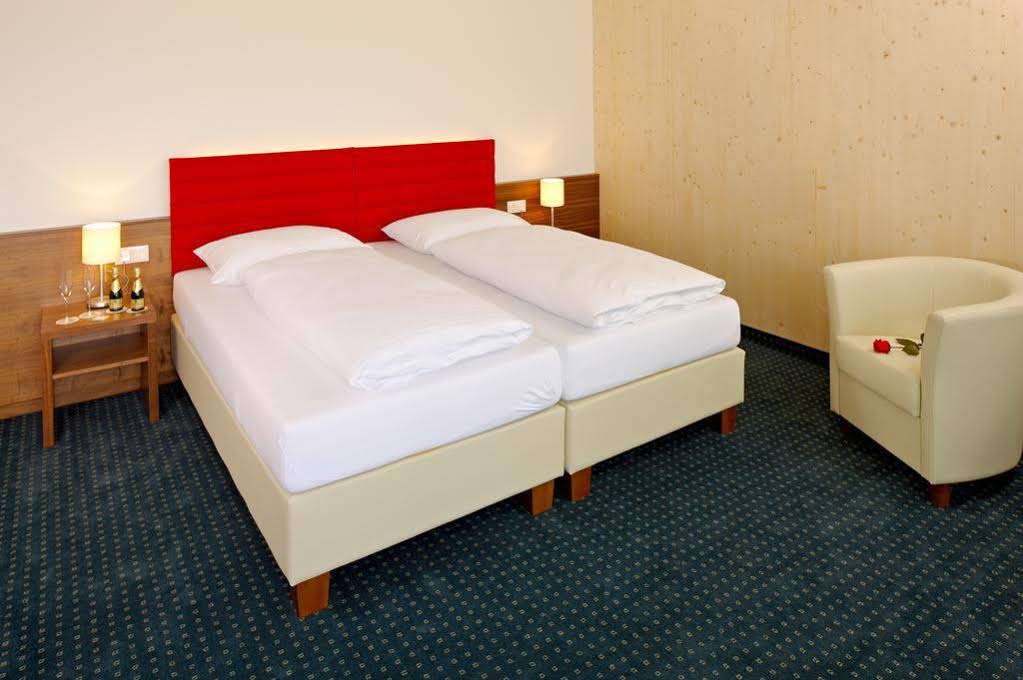 Mt Hotel
