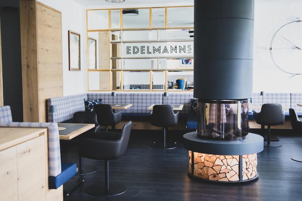 Hotel Edelmanns