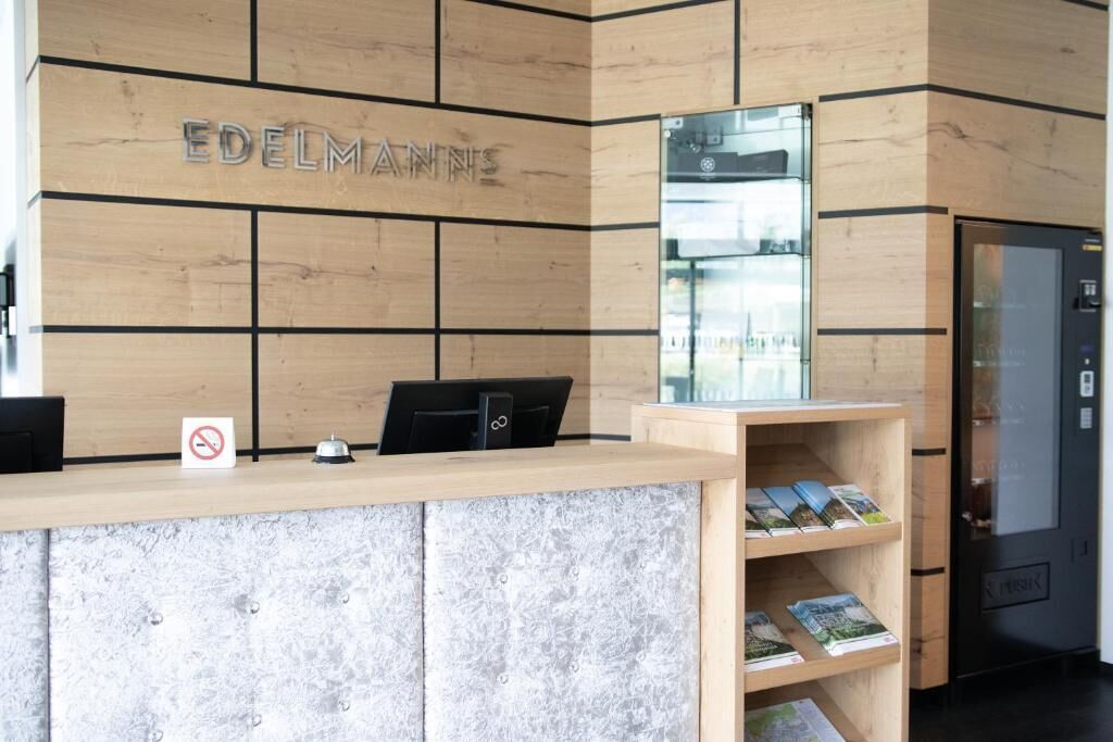 Hotel Edelmanns