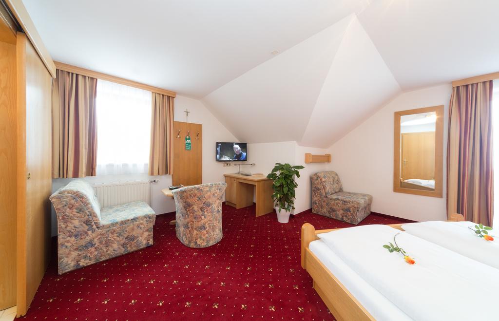 Aktiv- & Familienhotel Alpenblick