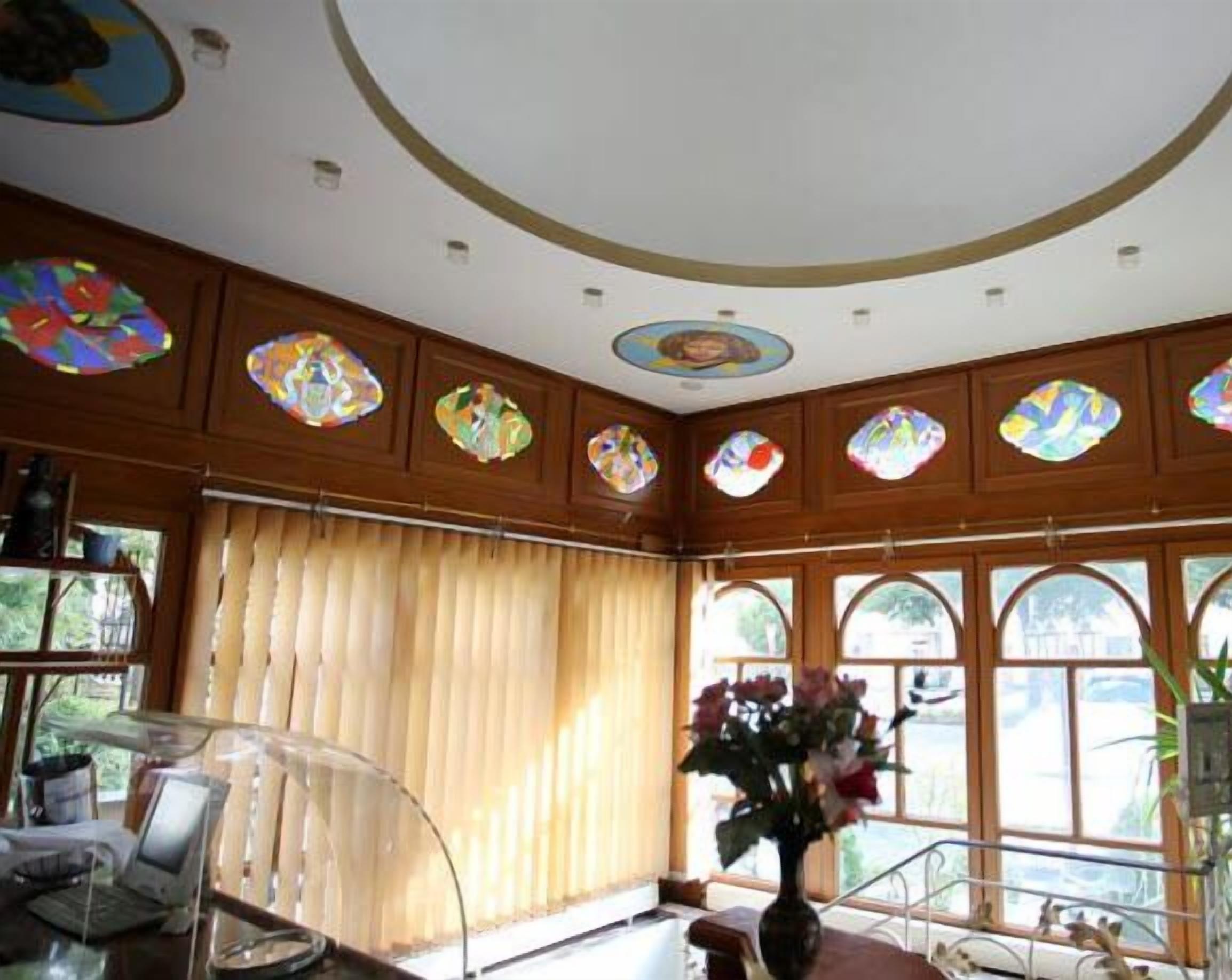 Hoeckner Plaza Hotel
