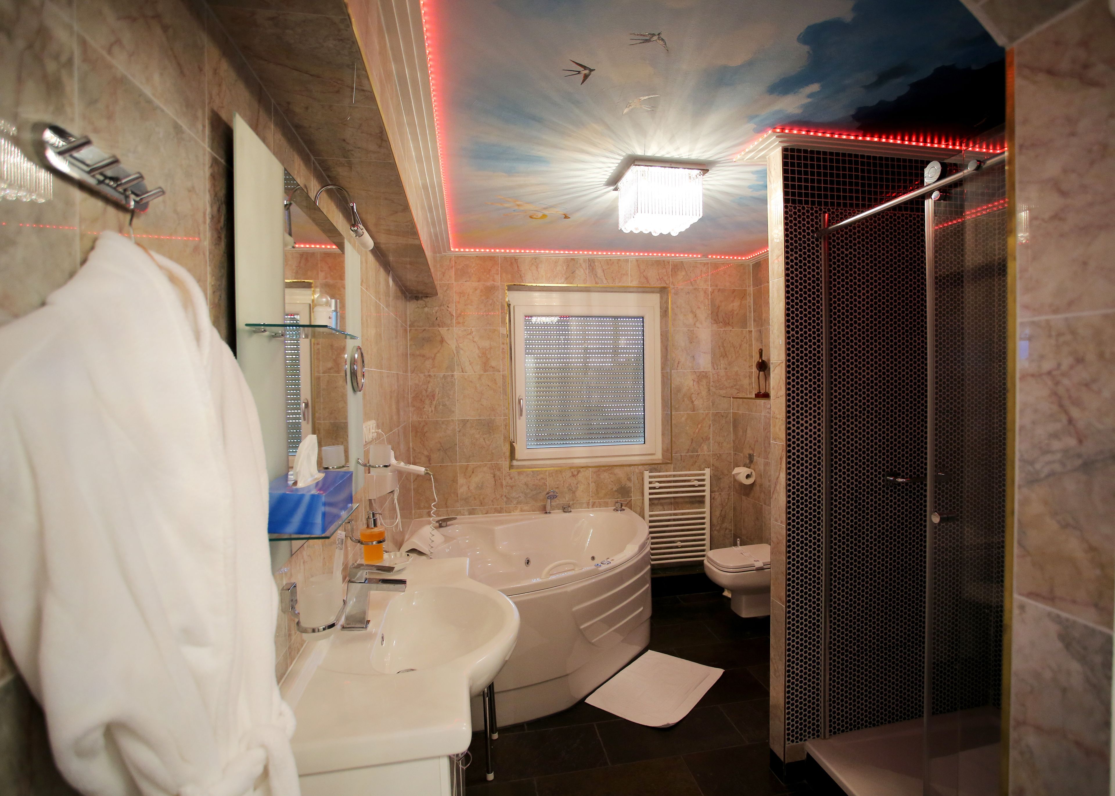 Hoeckner Plaza Hotel