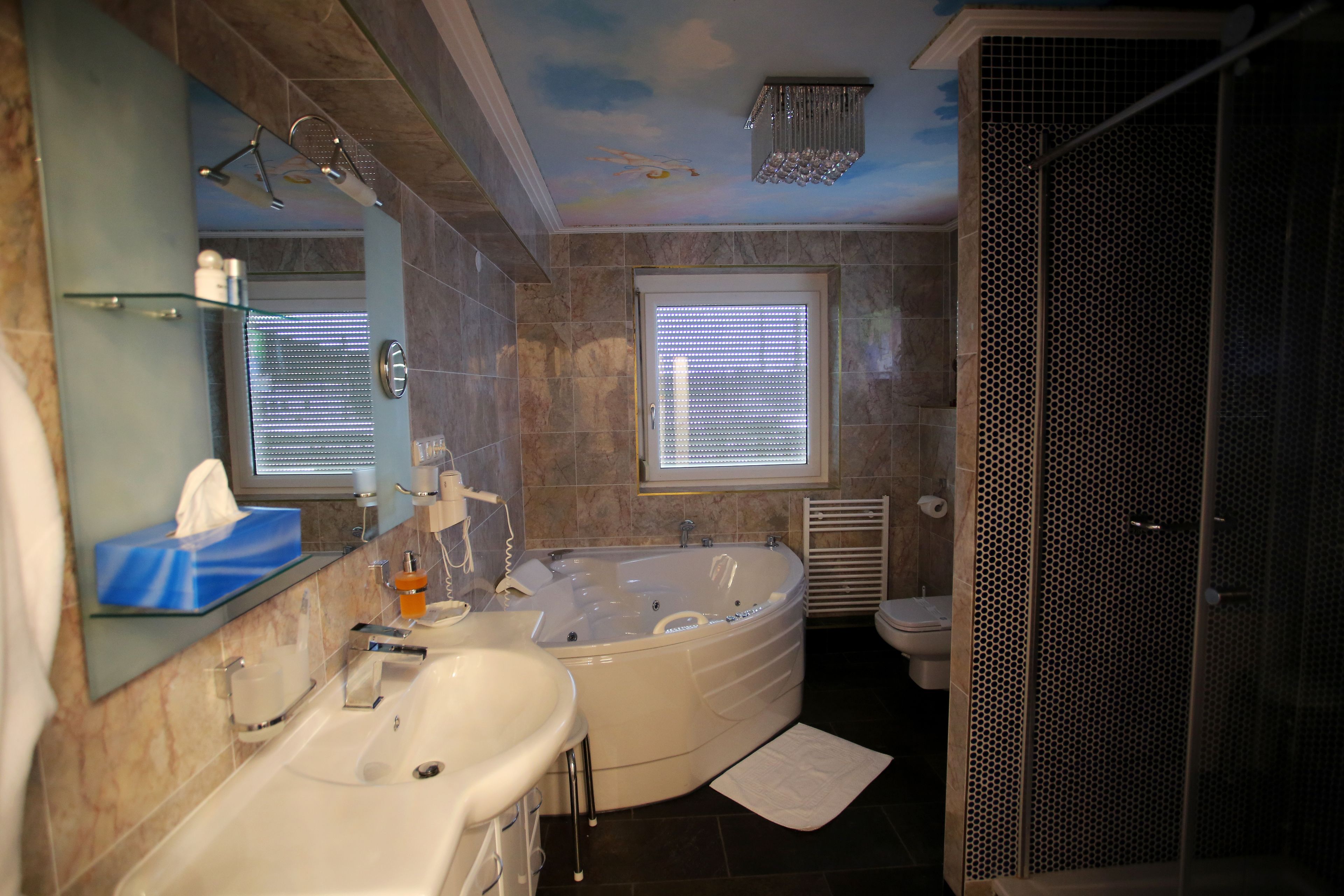 Hoeckner Plaza Hotel