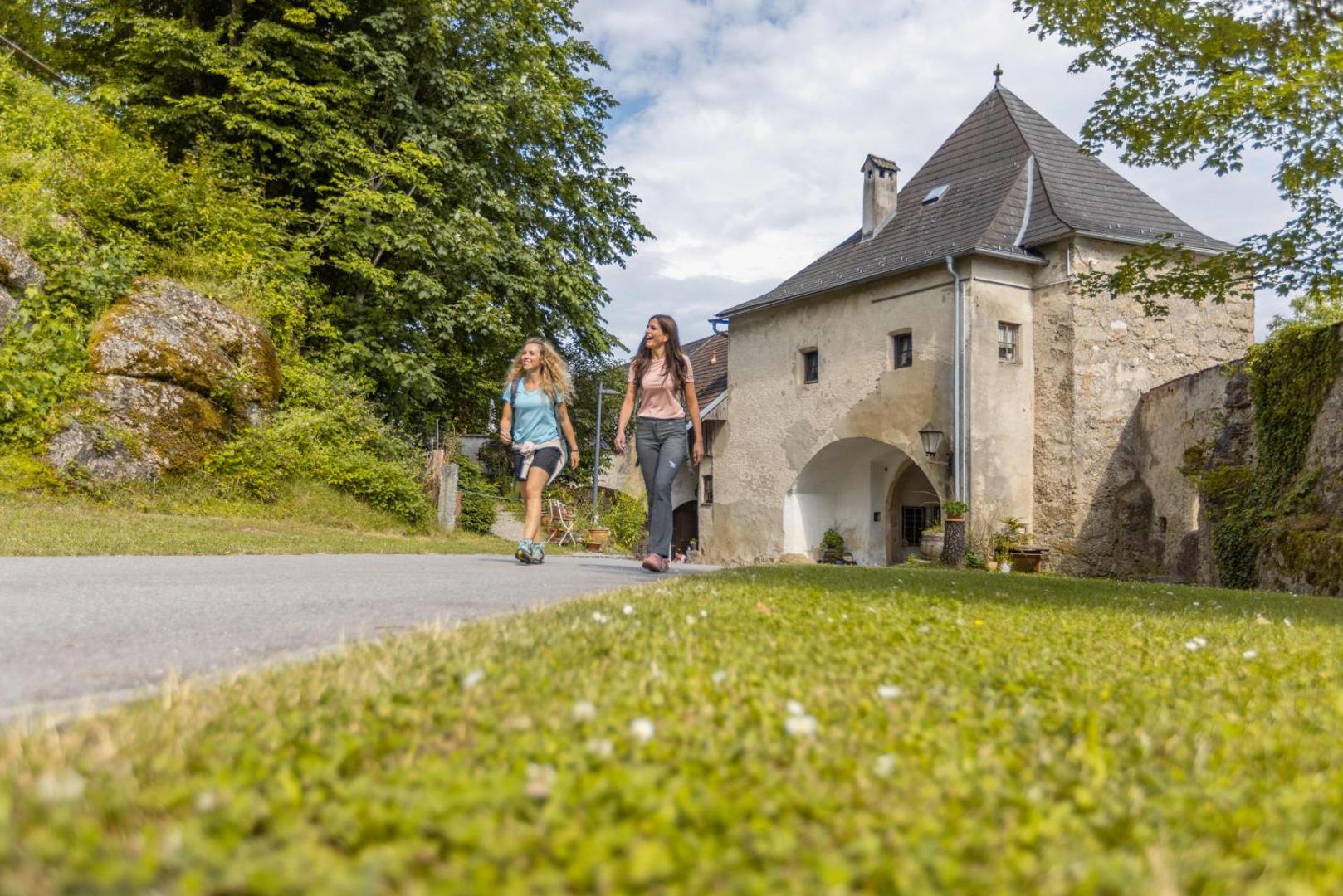 Schatz.Kammer - Burg Kreuzen