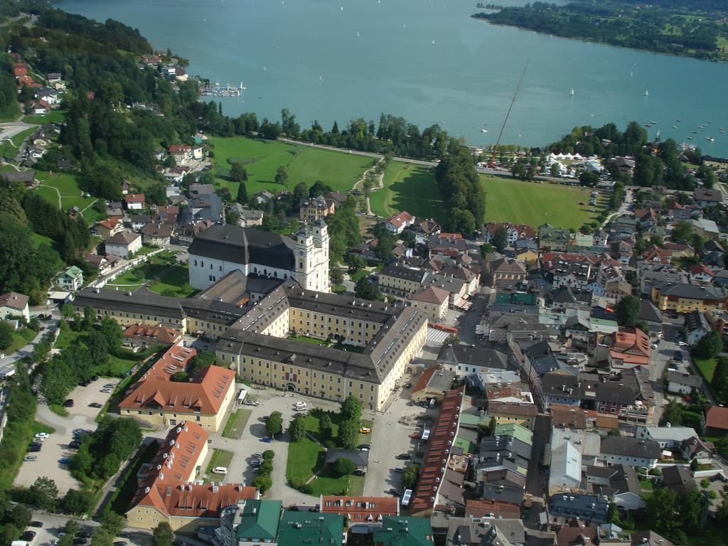Schloss Mondsee