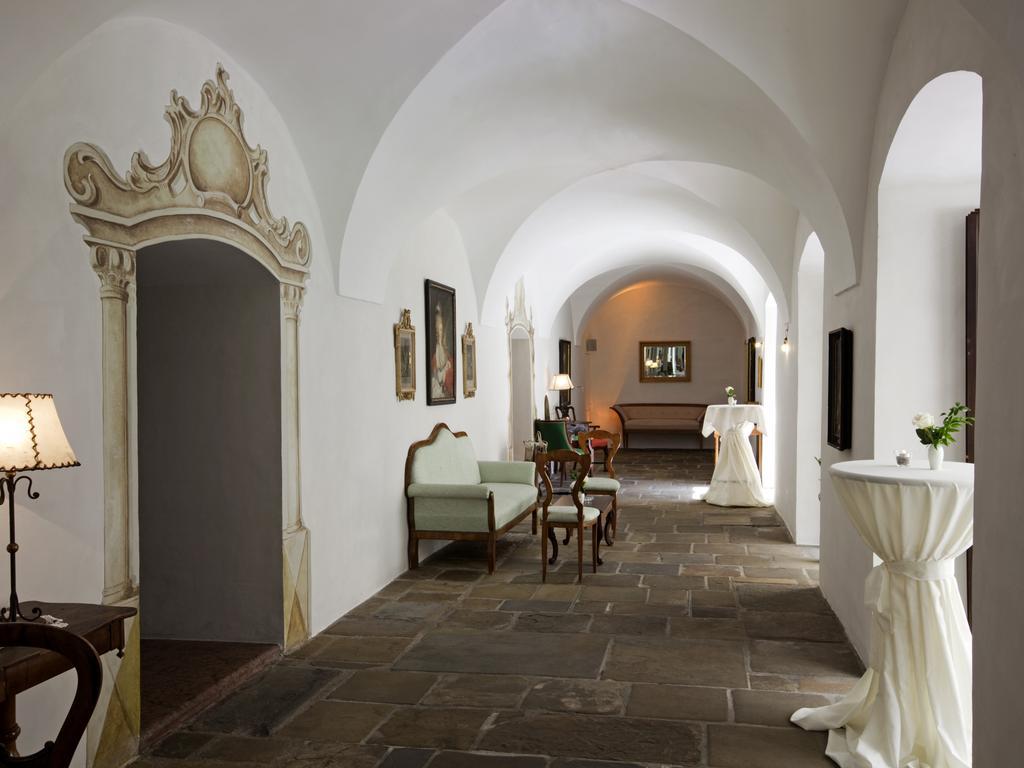 Schloss Mondsee