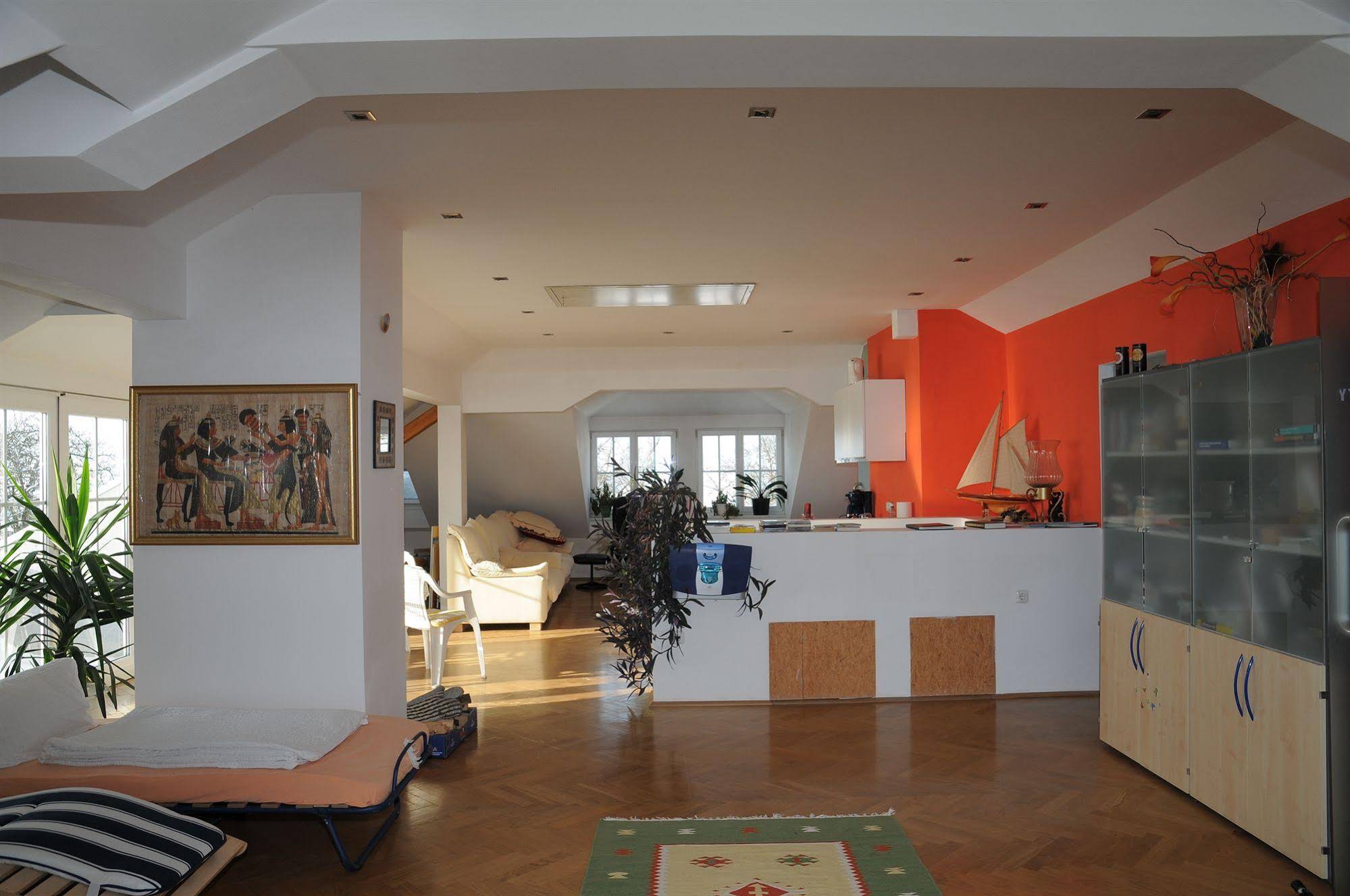 Geinberg Suites