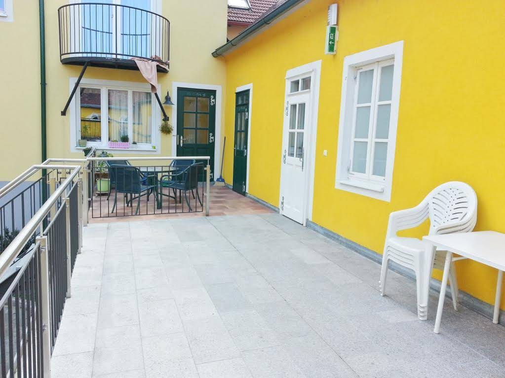 Pension Pizzeria Weisses Lamm
