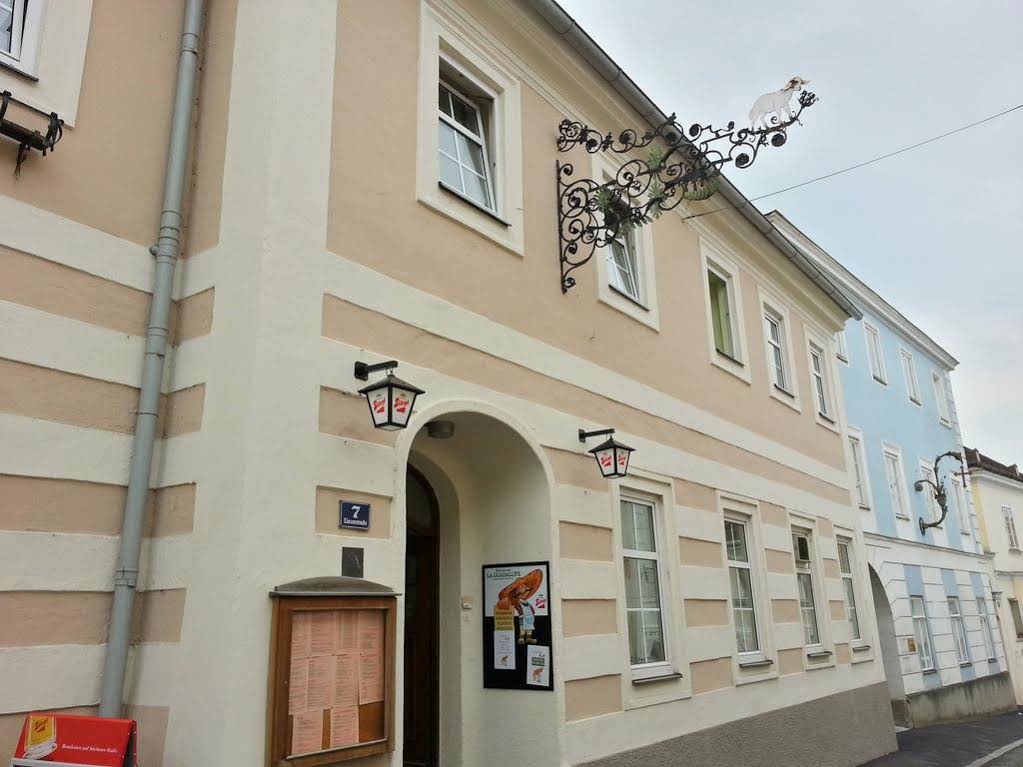 Pension Pizzeria Weisses Lamm