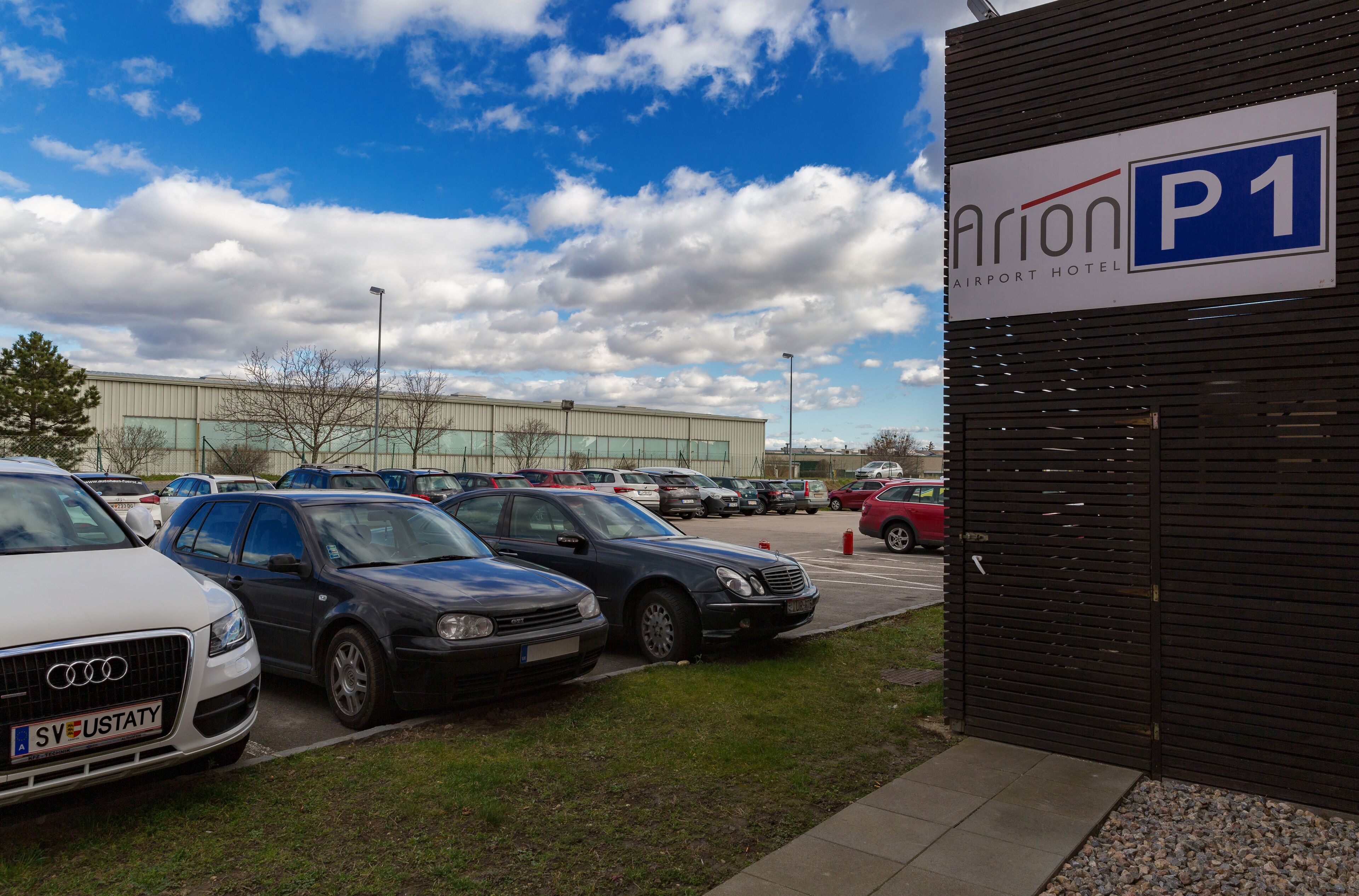 Arion Airporthotel