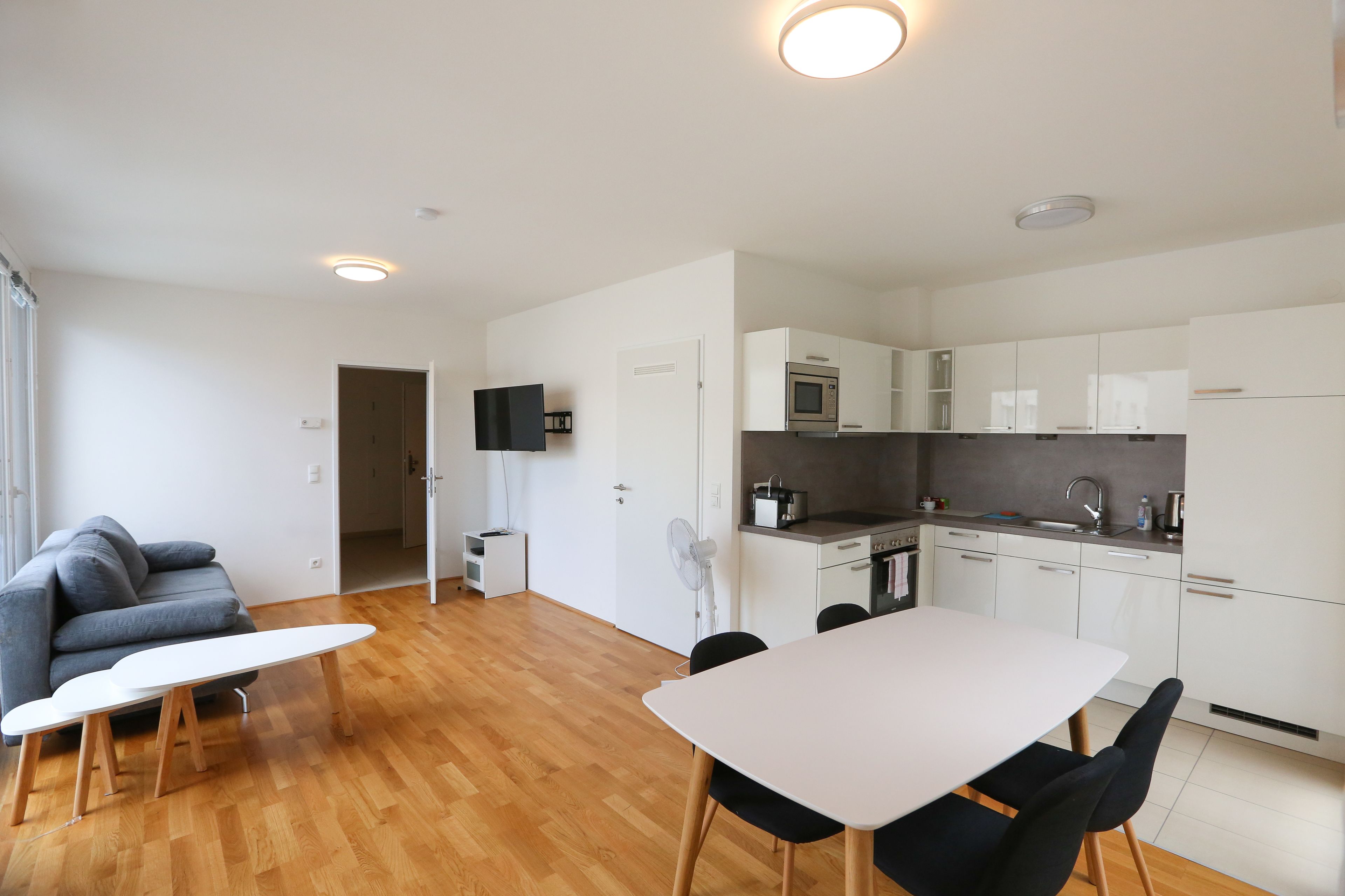 4 Beds & More Apartments