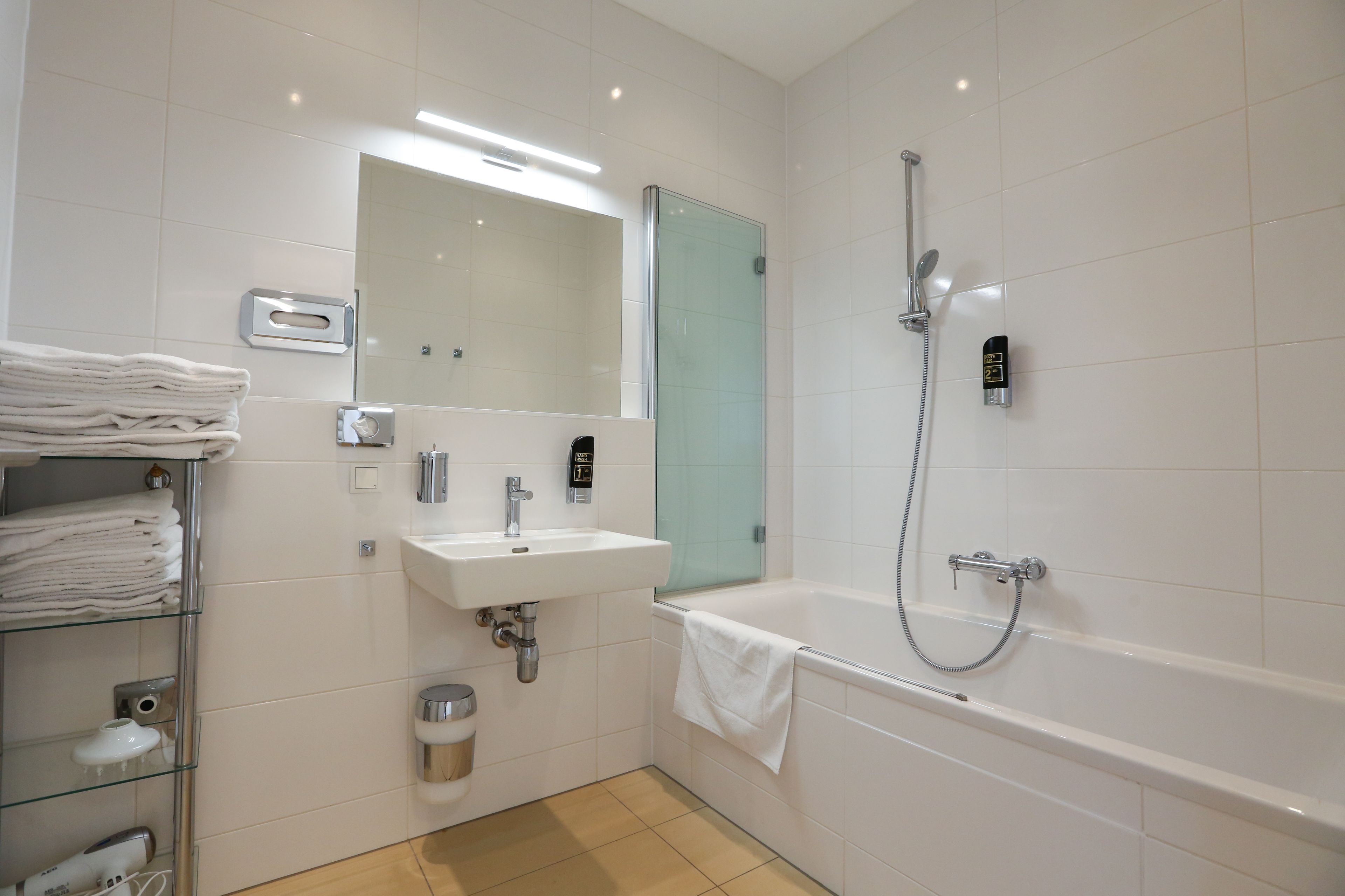 4 Beds & More Apartments