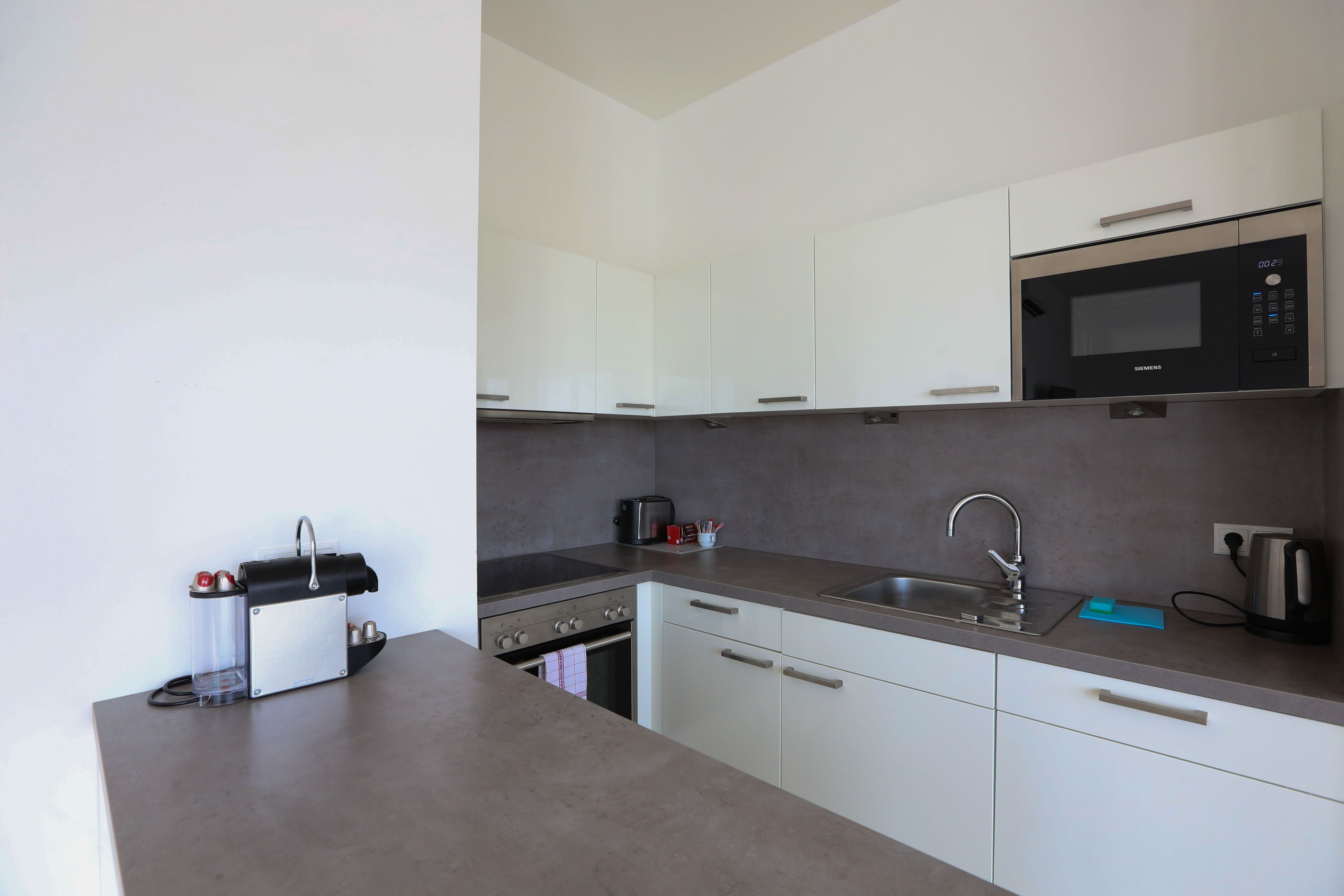 4 Beds & More Apartments