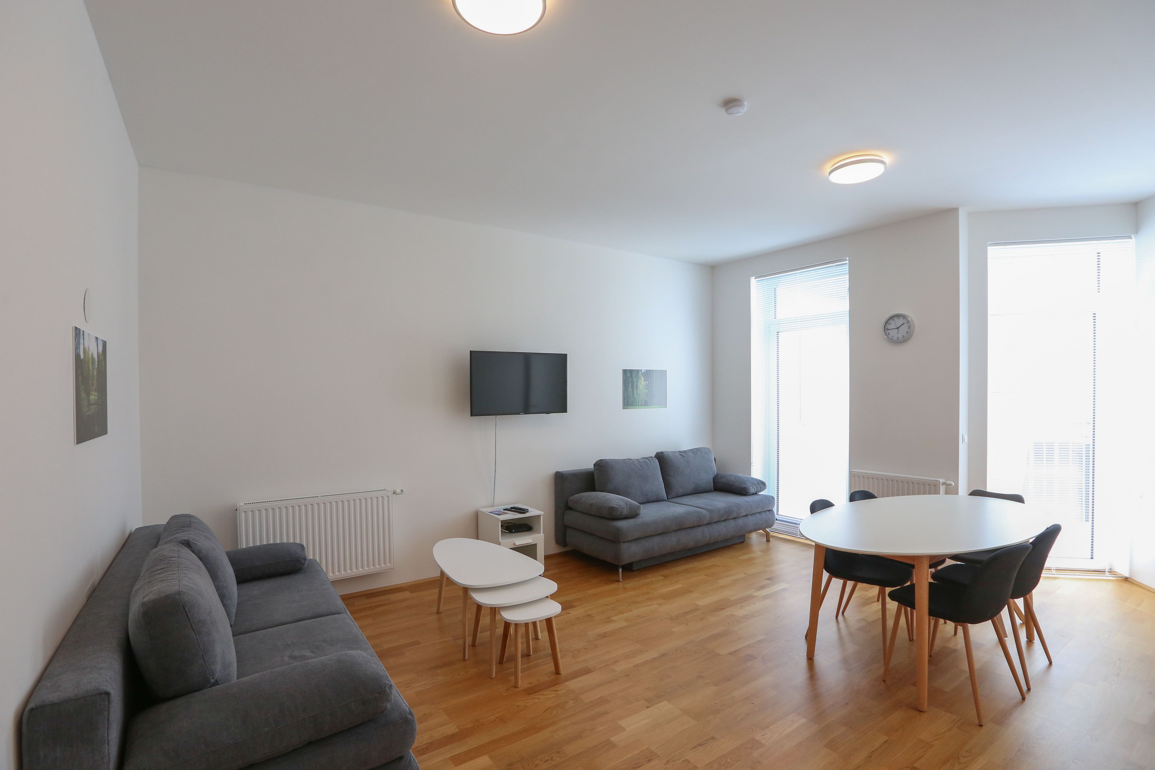 4 Beds & More Apartments