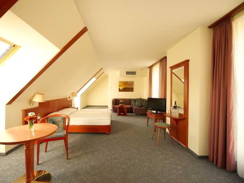 Hotel Allegro