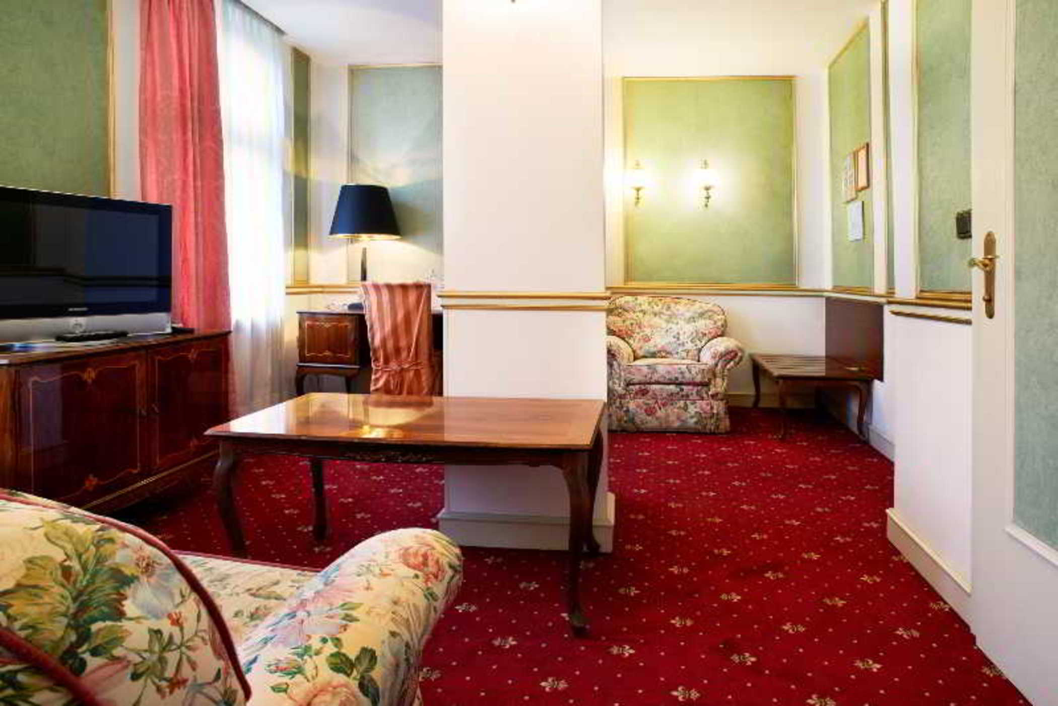 Hotel Viki