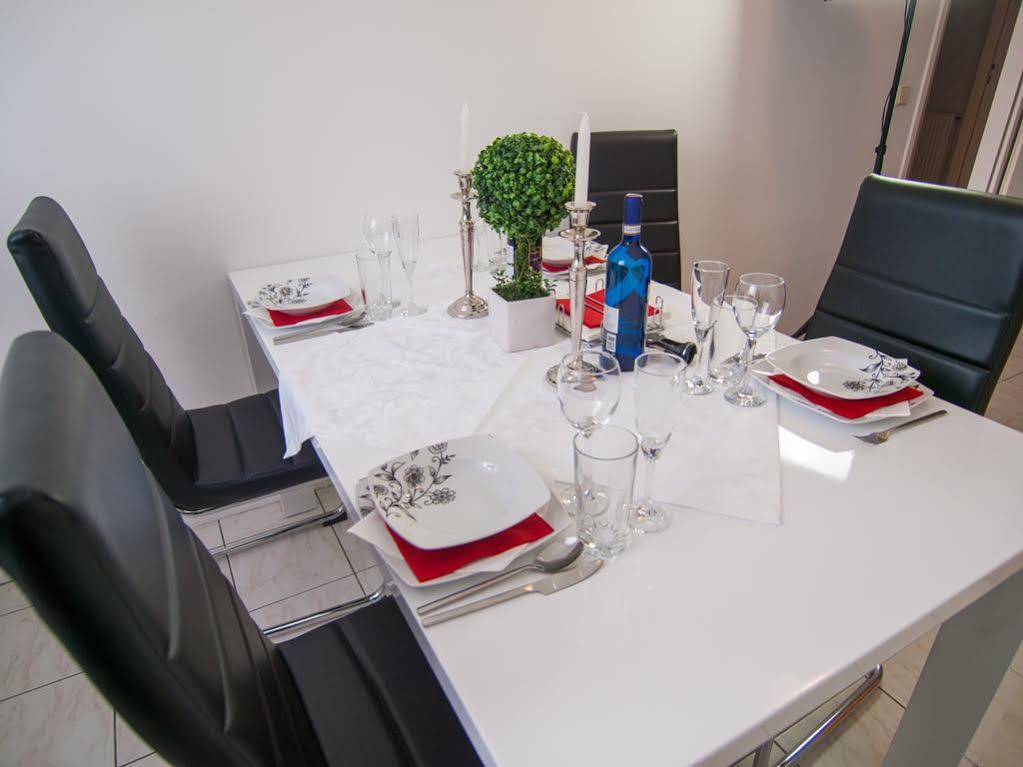 Amici Apartments