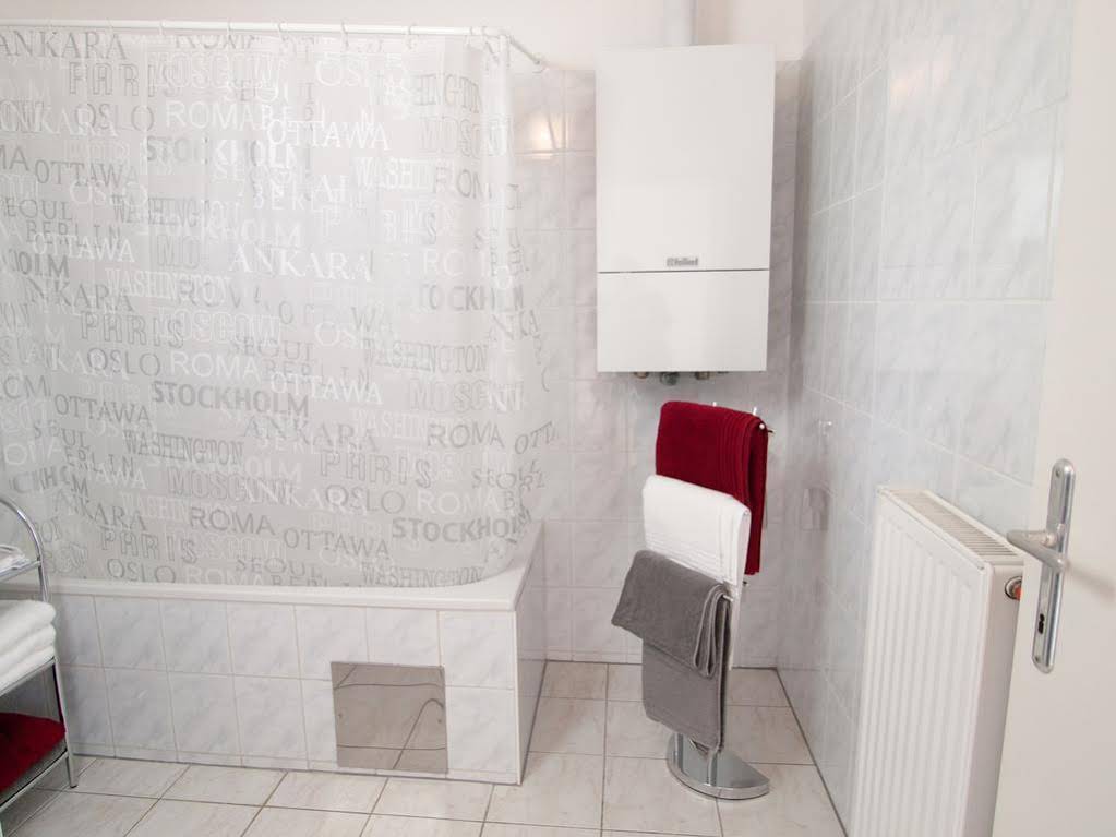 Amici Apartments