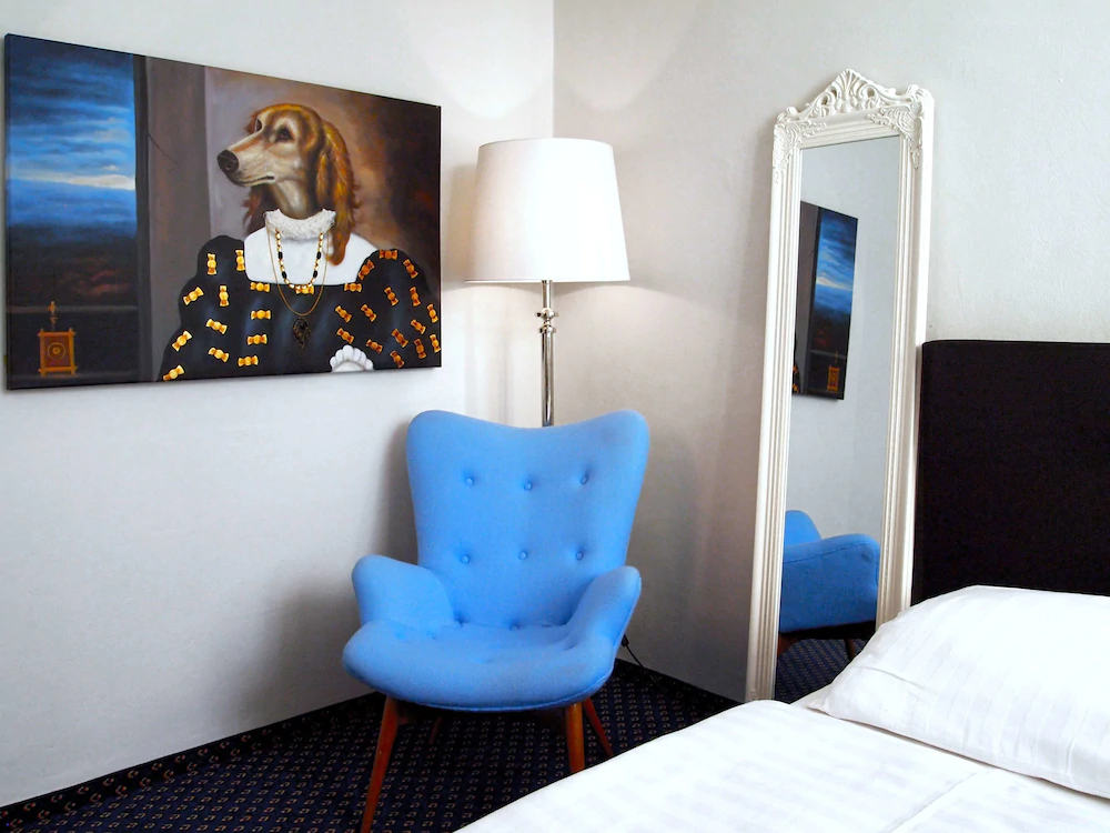 Self-Check-In Hotel Adlon
