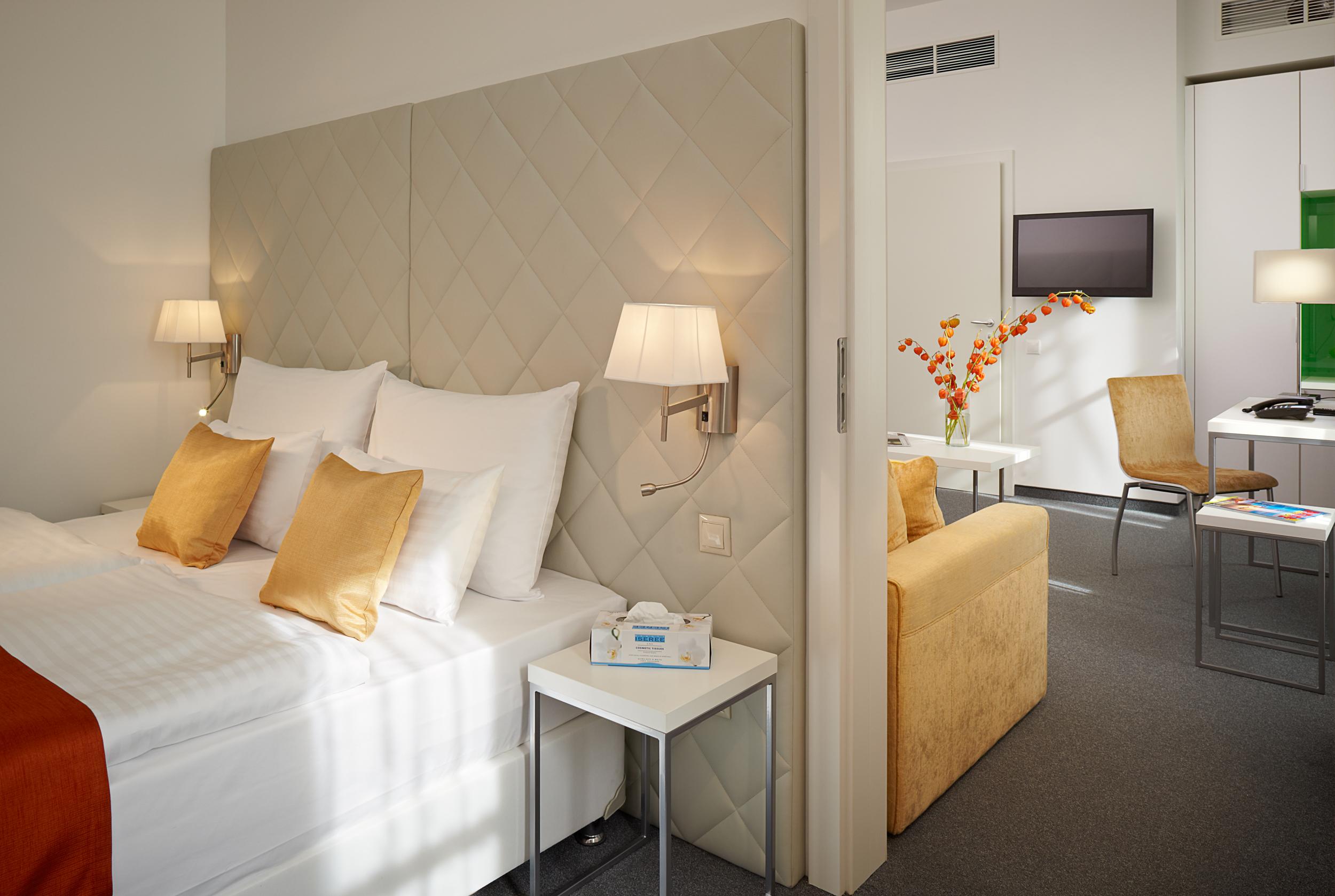 FortyPlusOne Hotel