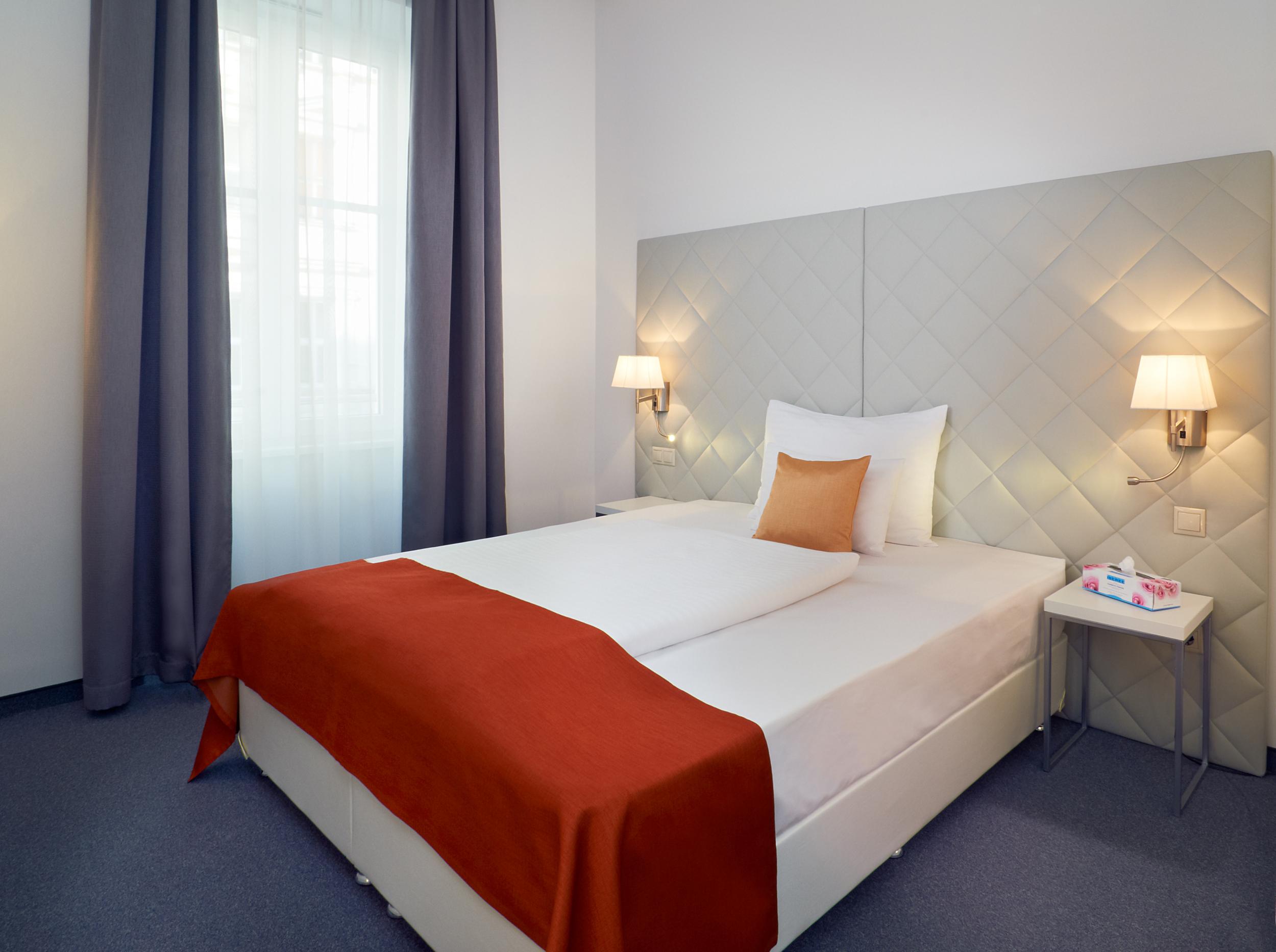 FortyPlusOne Hotel
