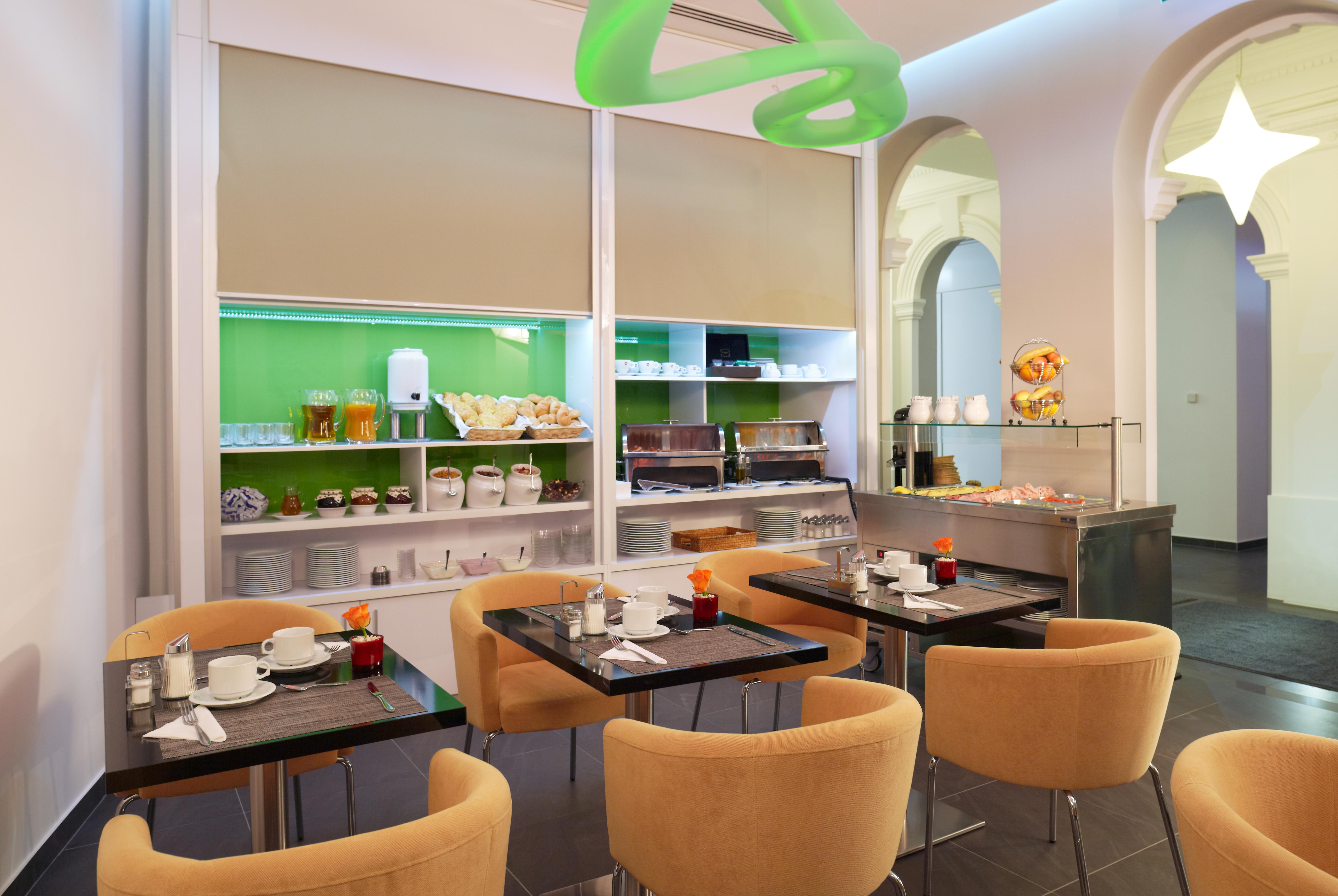 FortyPlusOne Hotel