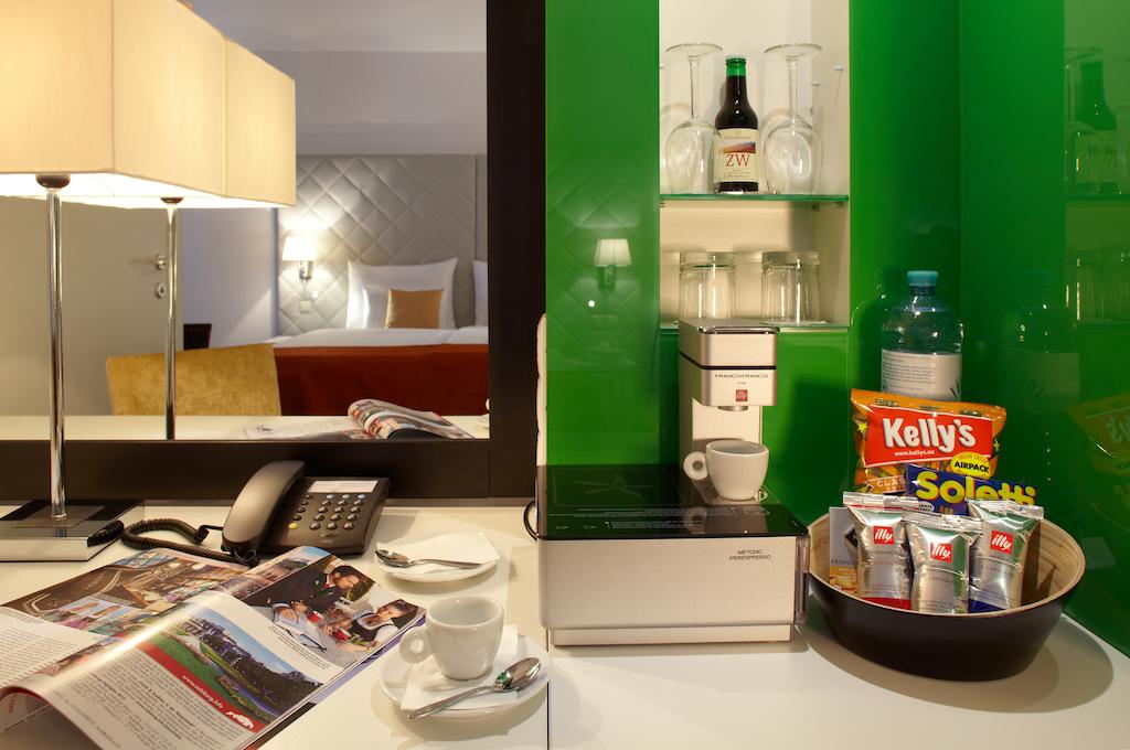 FortyPlusOne Hotel