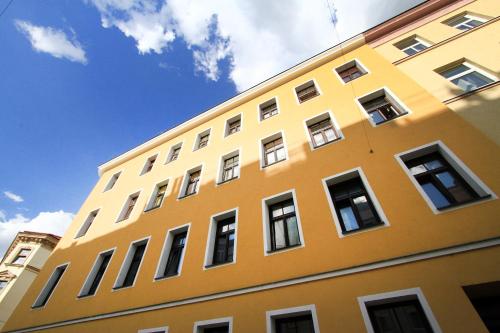 Aurellia Apartments