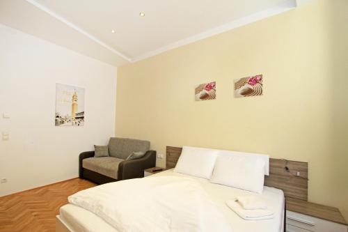 Aurellia Apartments