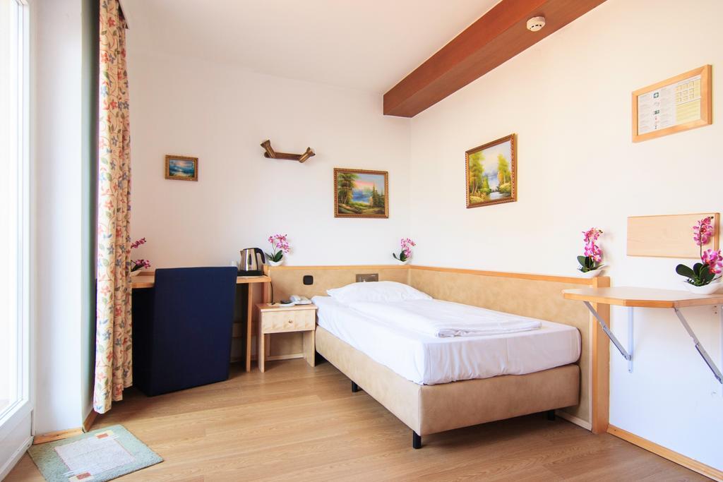 Hotel Bauer