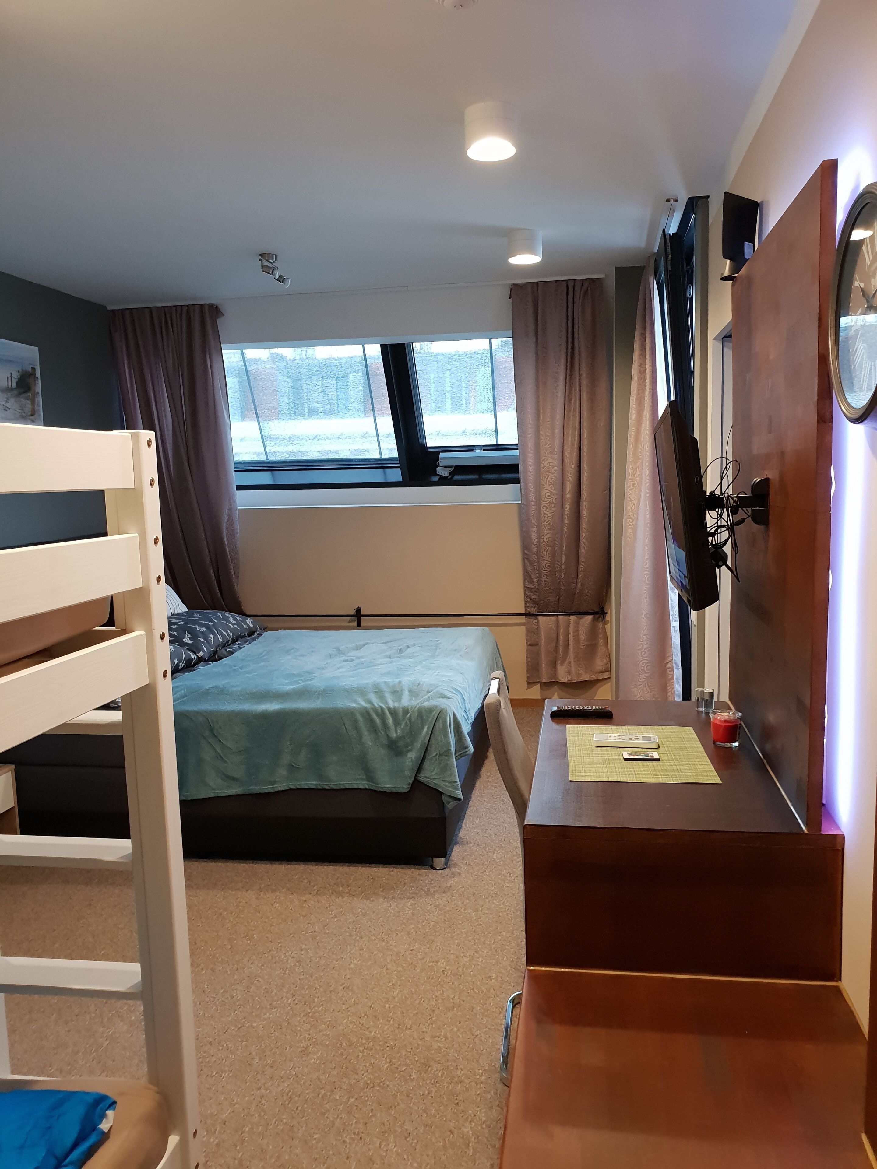 Exquisit Seapoint Apartment