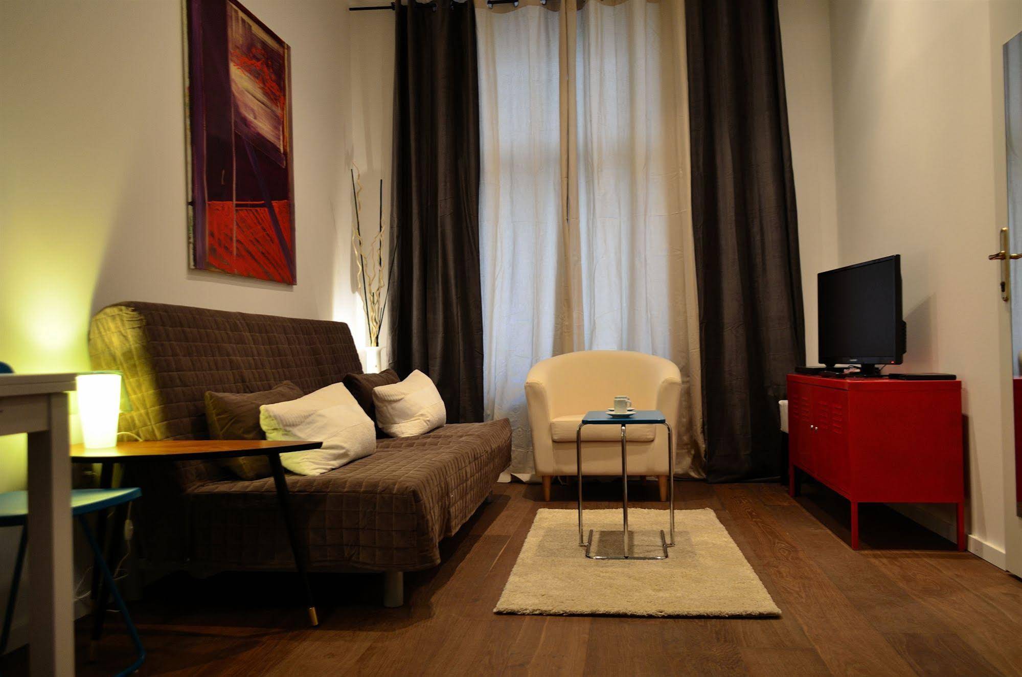 GoVienna Smart Urban City Apartment
