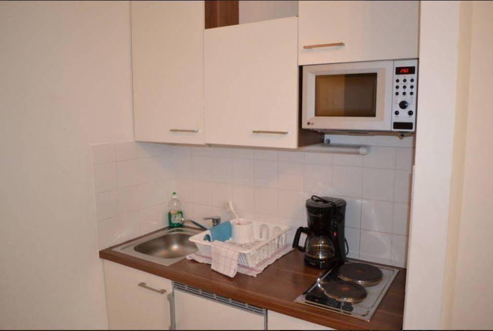 Grand Central Studio Apartments