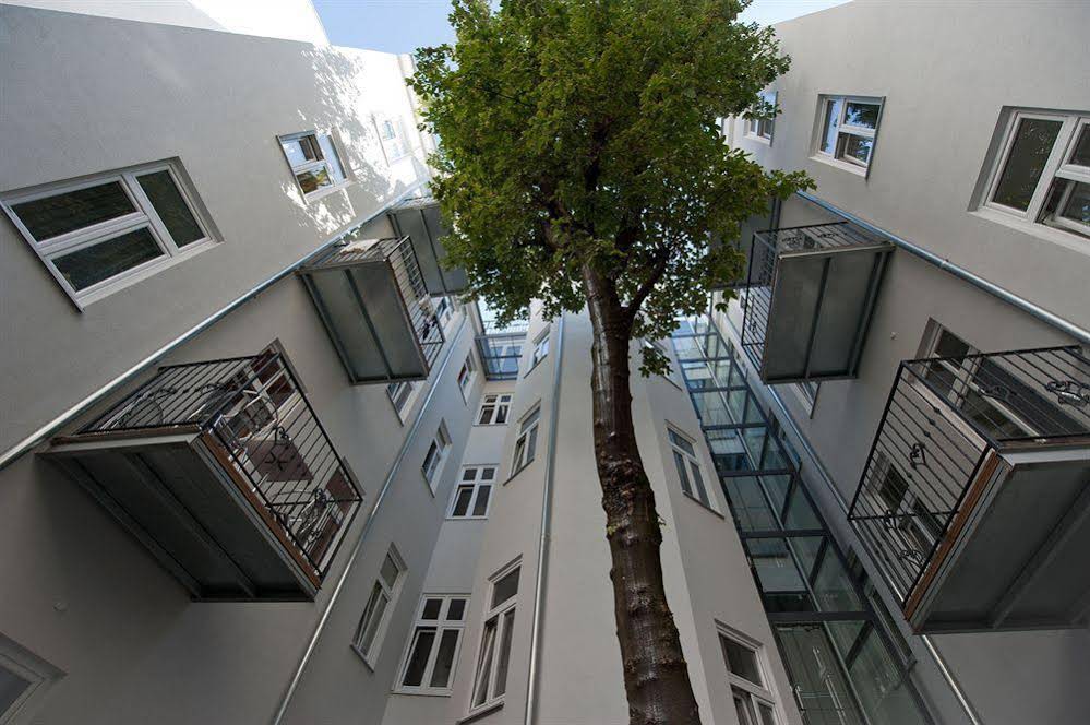 Hahn Apartment