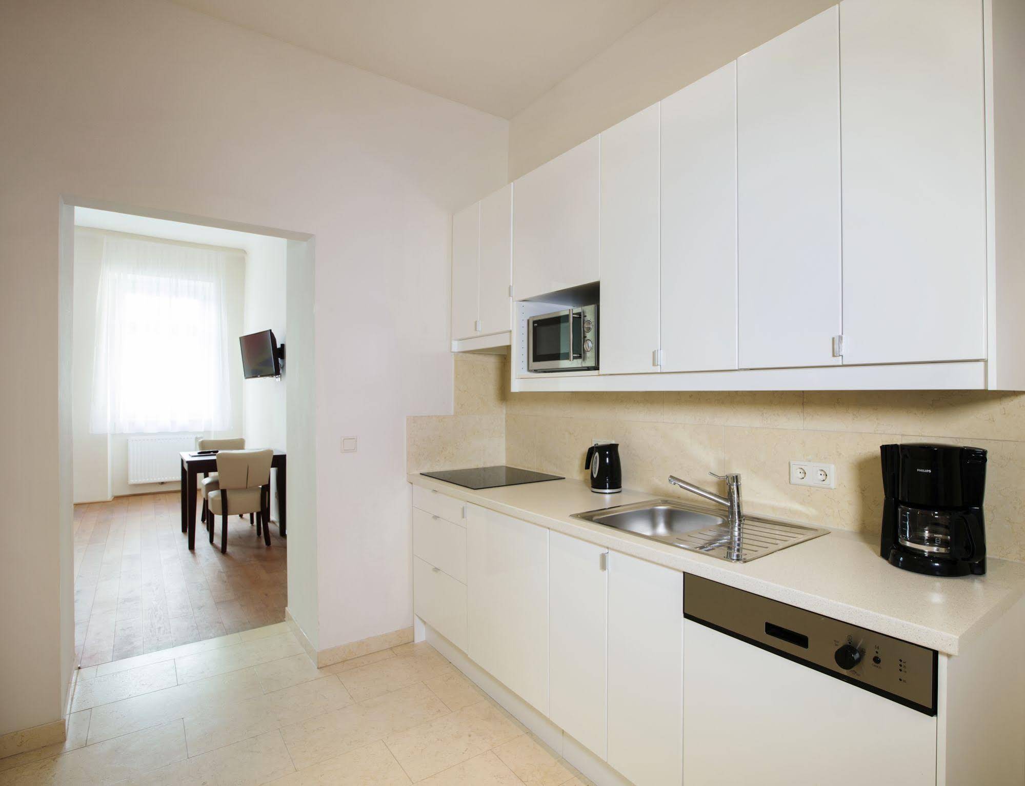 Hahn Apartment