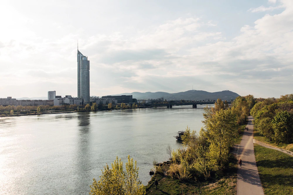harry’s home Wien Millennium Tower