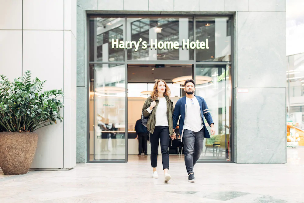 harry’s home Wien Millennium Tower