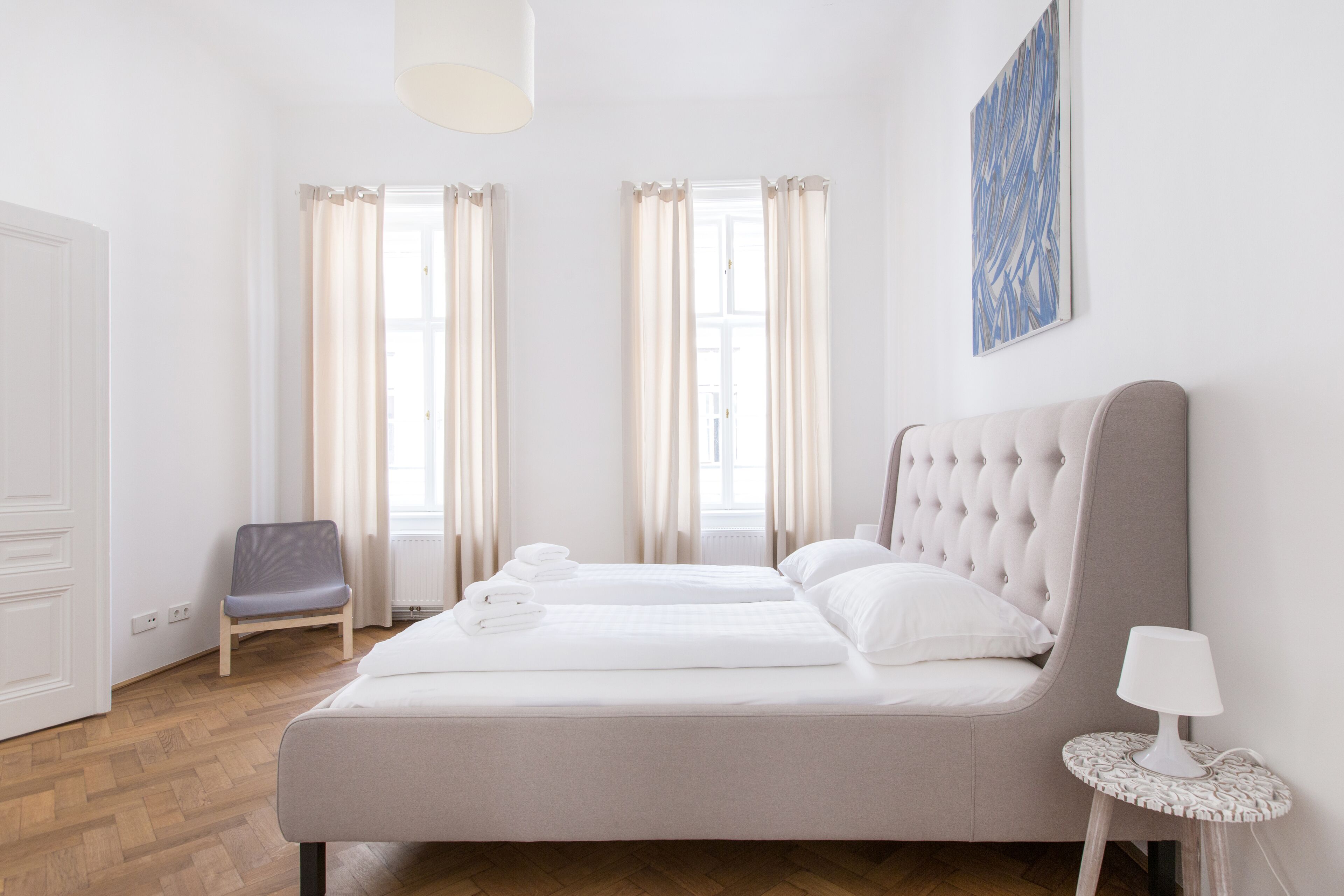 HeyMi Apartments