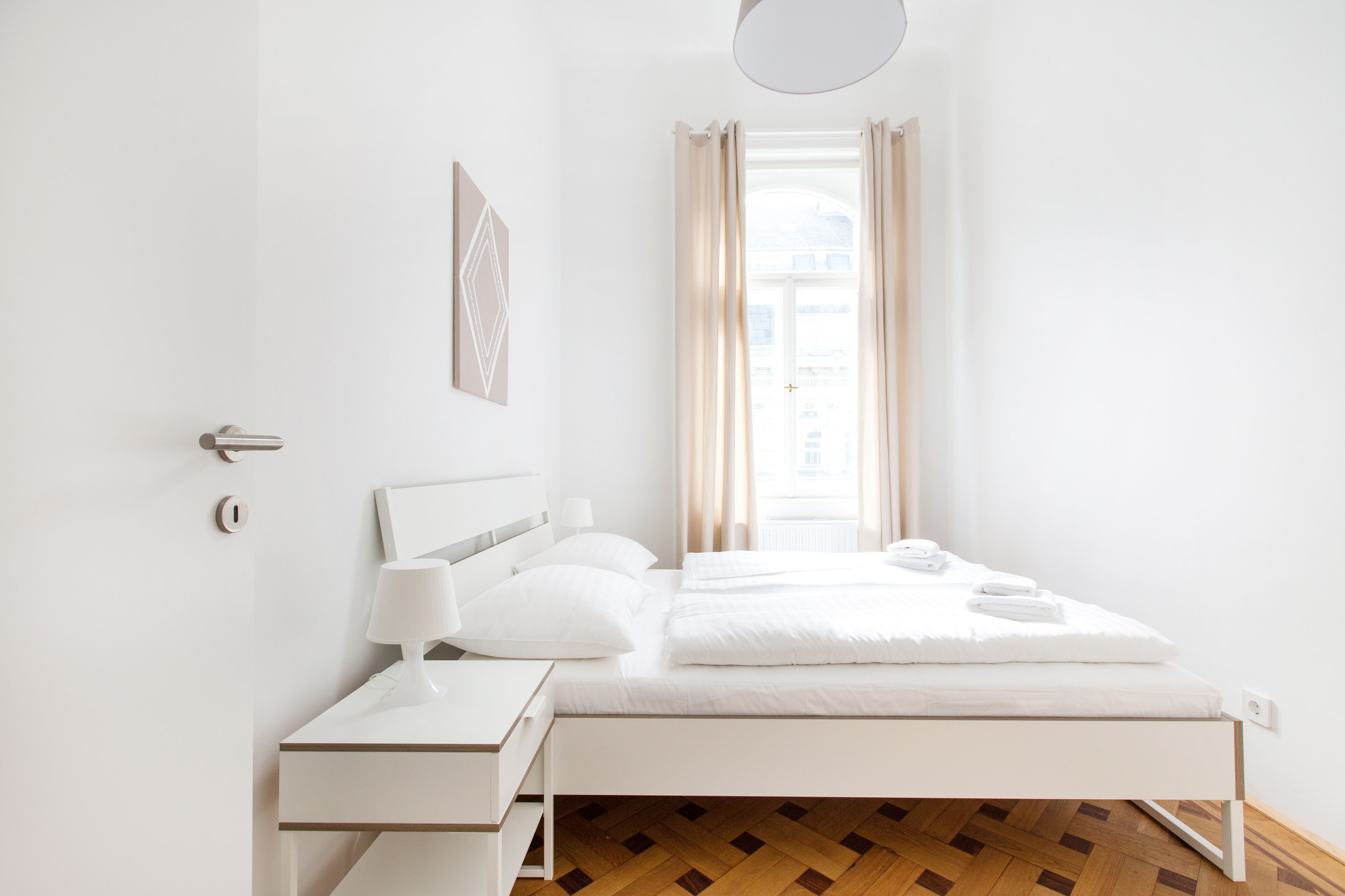 HeyMi Apartments