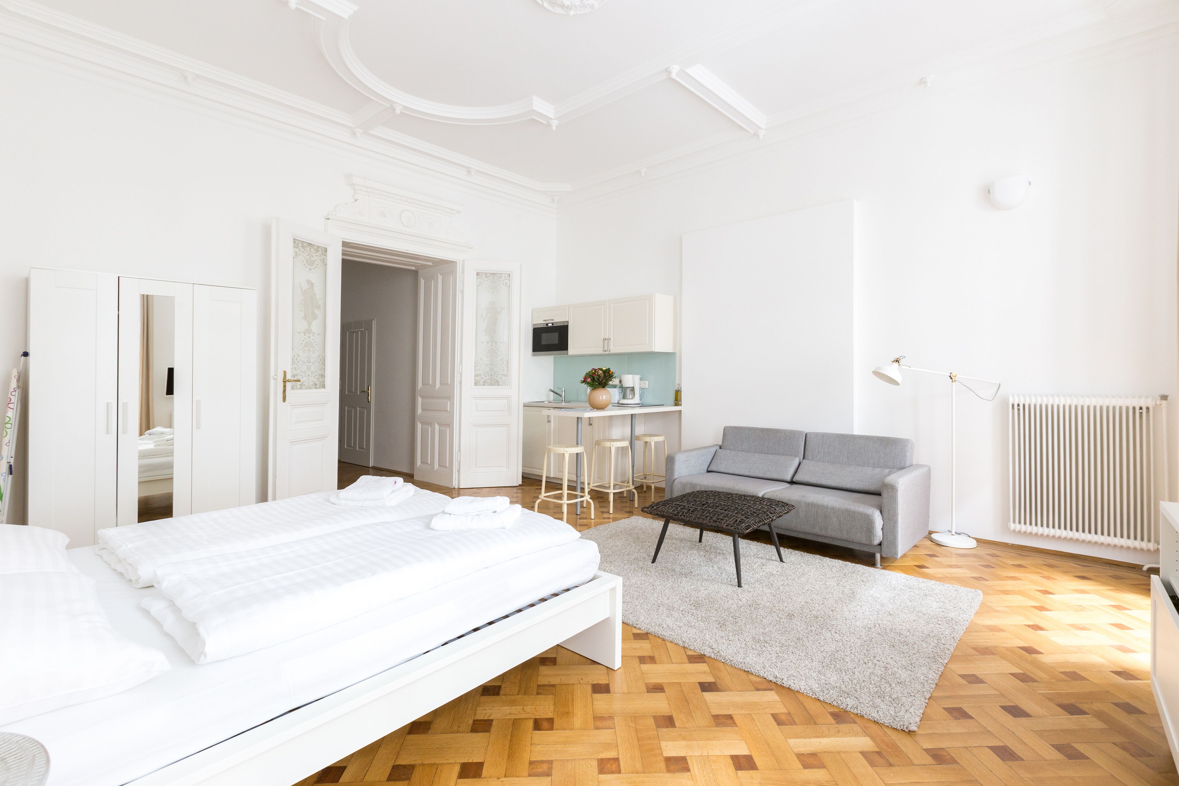HeyMi Apartments